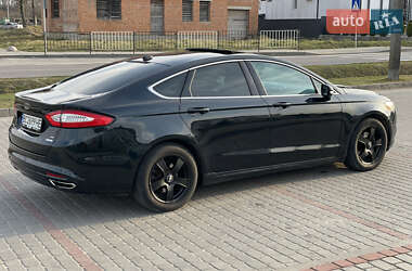 Седан Ford Fusion 2013 в Львове
