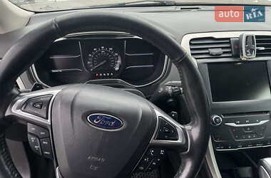 Седан Ford Fusion 2013 в Львове