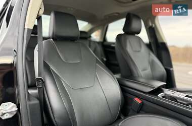 Седан Ford Fusion 2020 в 