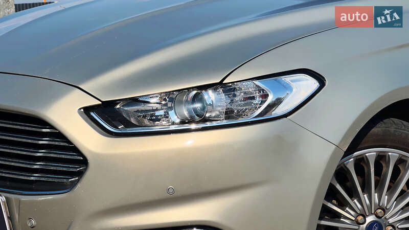 Седан Ford Fusion 2016 в Дніпрі