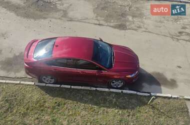 Седан Ford Fusion 2013 в 