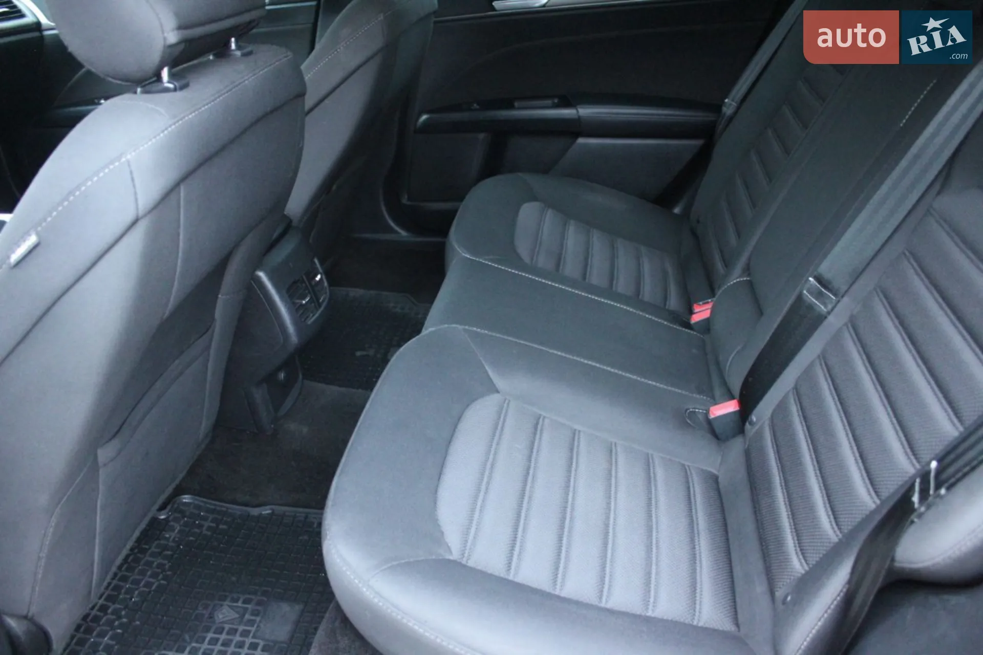 2016 Ford Fusion - мініатюра 22
