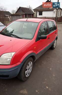 Хэтчбек Ford Fusion 2004 в 