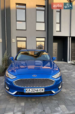 Седан Ford Fusion 2019 в 