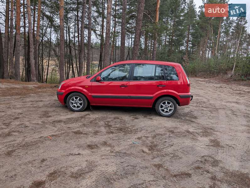 Хэтчбек Ford Fusion 2008 в Киеве