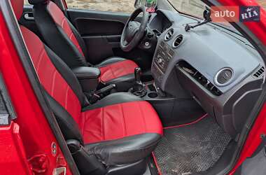 Хэтчбек Ford Fusion 2008 в 