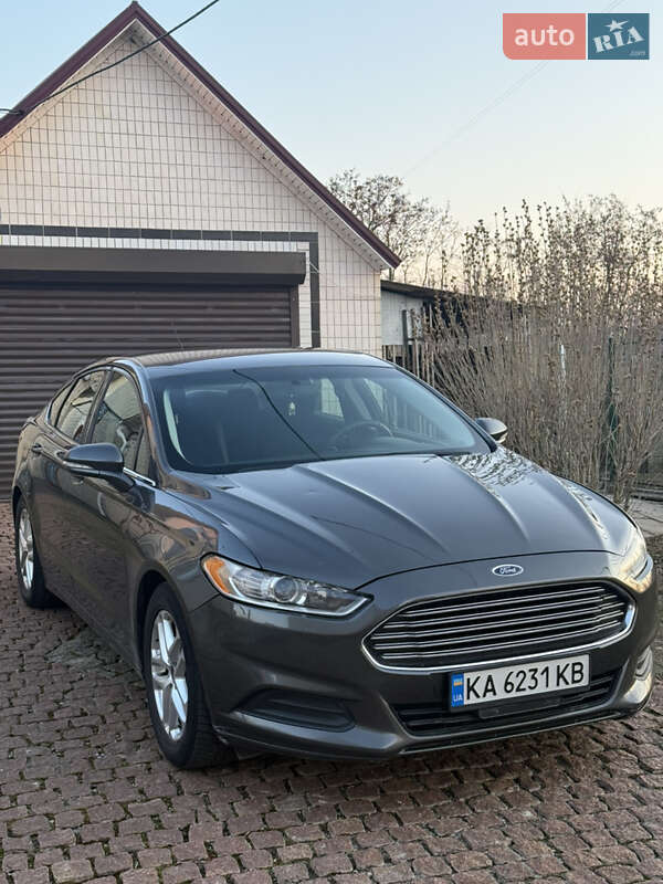 Ford Fusion 2015