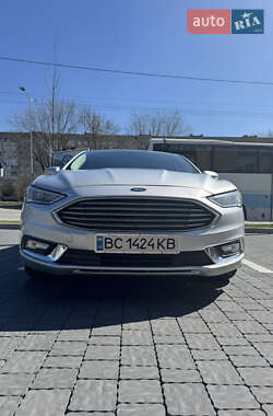 Седан Ford Fusion 2017 в 