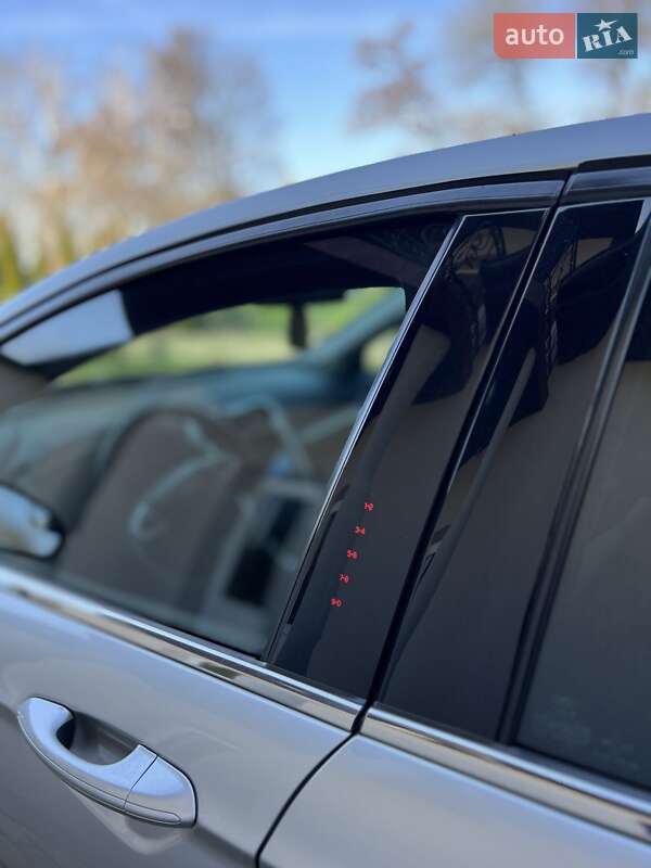 Седан Ford Fusion 2015 в Нововолынске