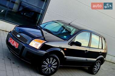 Хэтчбек Ford Fusion 2008 в 