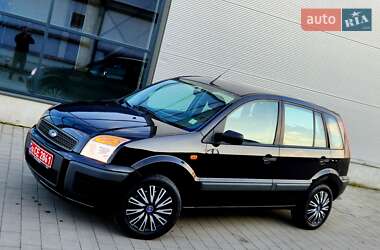 Хэтчбек Ford Fusion 2008 в 