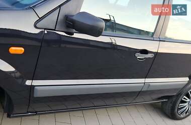 Хэтчбек Ford Fusion 2008 в 