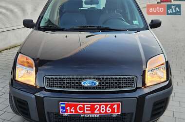 Хэтчбек Ford Fusion 2008 в 