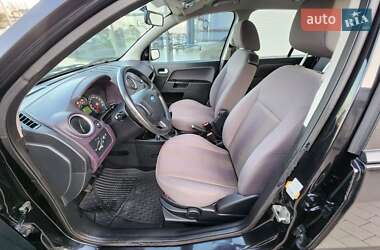 Хэтчбек Ford Fusion 2008 в 