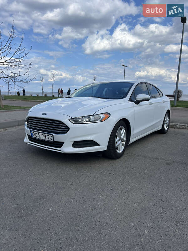 Ford Fusion 2015