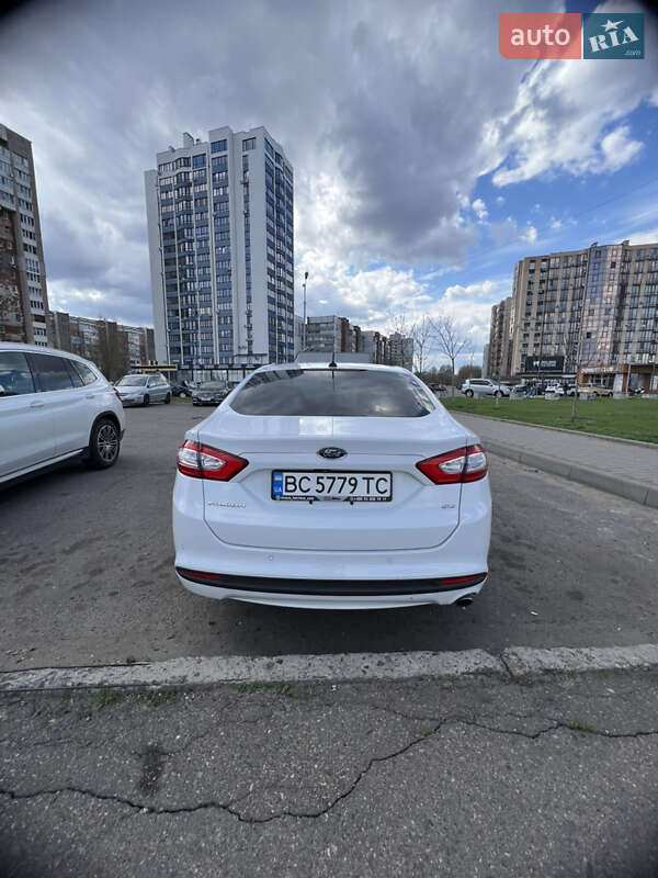 Седан Ford Fusion 2015 в Черкассах
