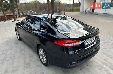 Седан Ford Fusion 2017 в 