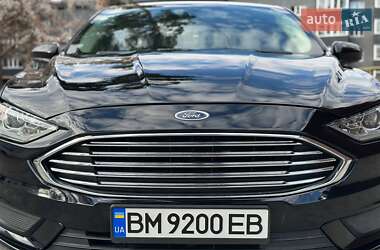 Седан Ford Fusion 2017 в 