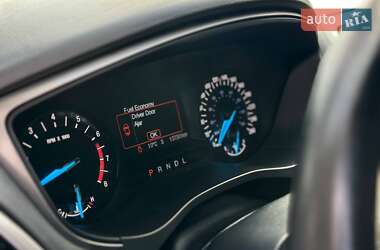 Седан Ford Fusion 2017 в 