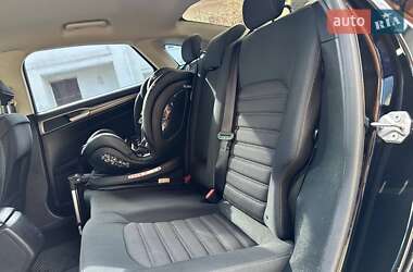 Седан Ford Fusion 2017 в 