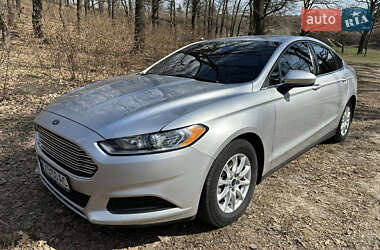 Седан Ford Fusion 2014 в 