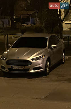 Седан Ford Fusion 2014 в 