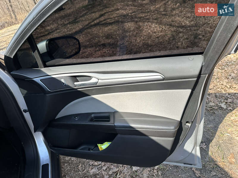 Седан Ford Fusion 2014 в Харькове
