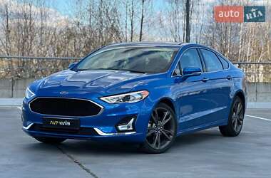 Седан Ford Fusion 2020 в 