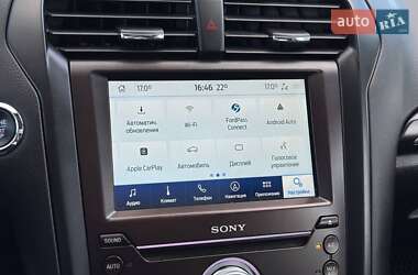 Седан Ford Fusion 2020 в 