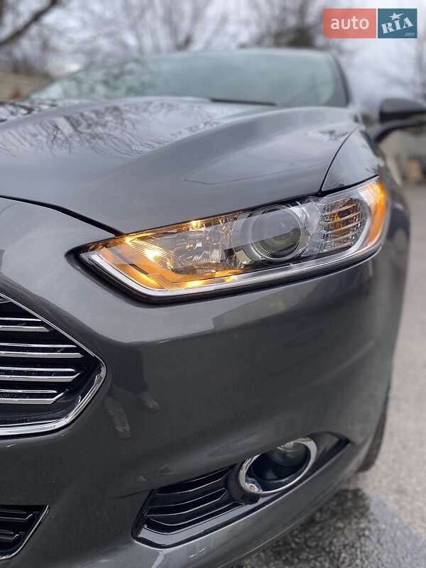 Седан Ford Fusion 2016 в Харькове