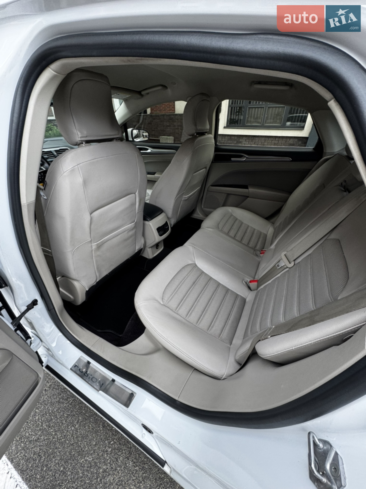 2016 Ford Fusion - мініатюра 11