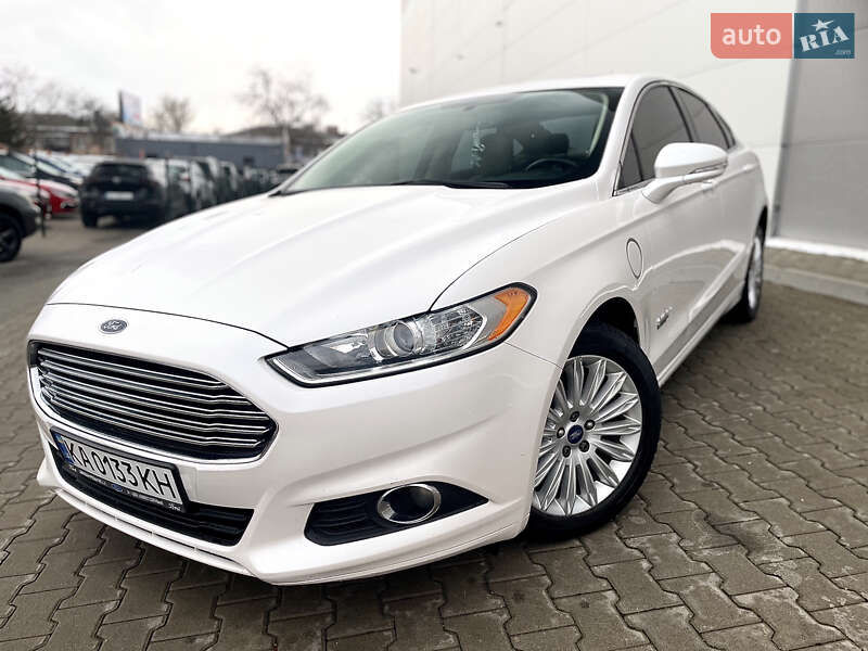 Седан Ford Fusion 2013 в Киеве