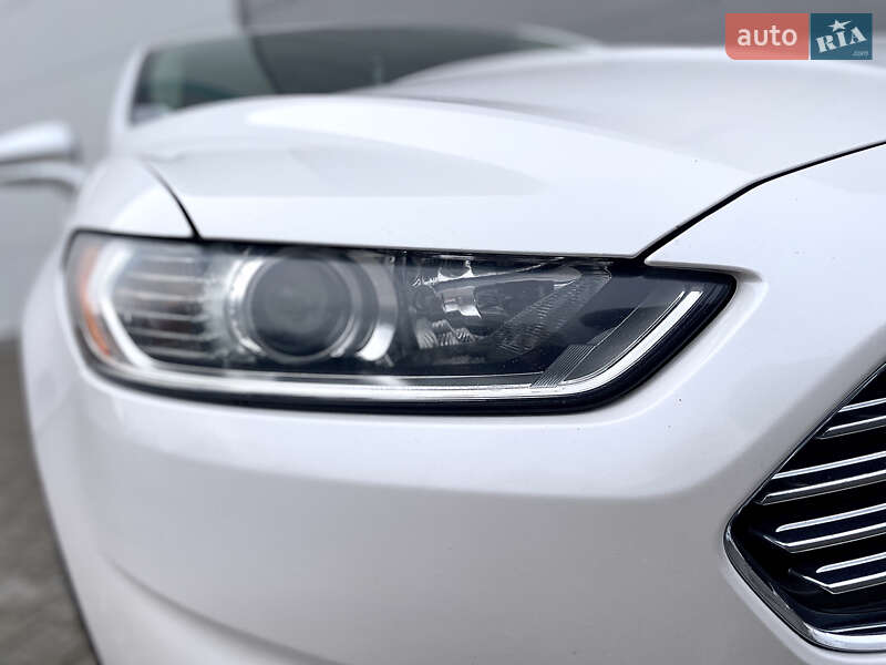 Седан Ford Fusion 2013 в Киеве
