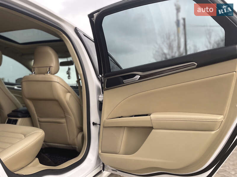 Седан Ford Fusion 2013 в Киеве