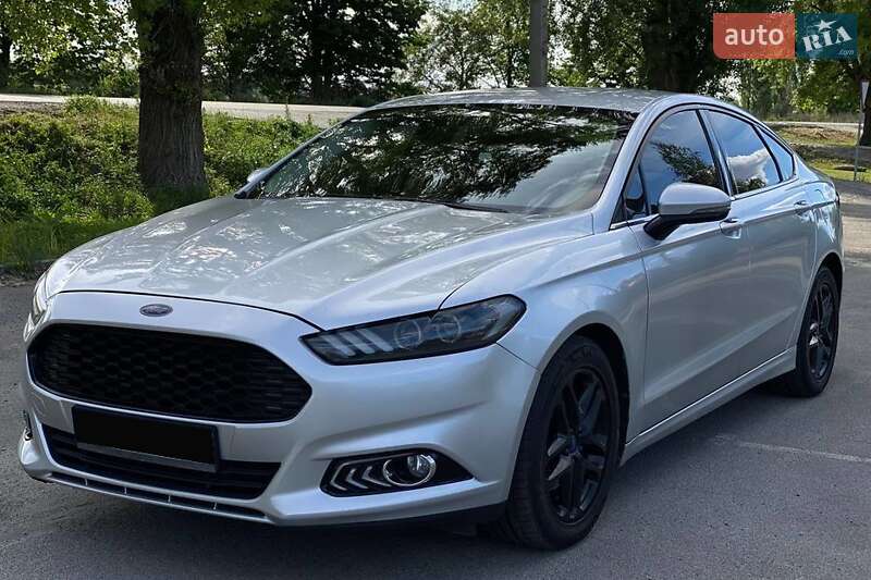 Седан Ford Fusion 2013 в Львові