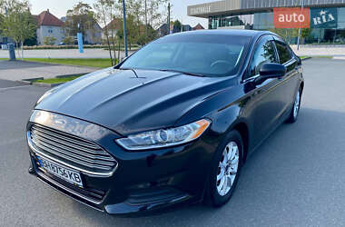 Седан Ford Fusion 2014 в 