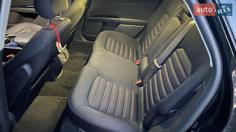 Седан Ford Fusion 2015 в Кропивницком