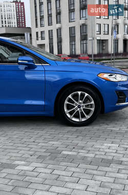 Седан Ford Fusion 2020 в 