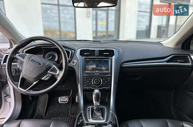 Седан Ford Fusion 2014 в 
