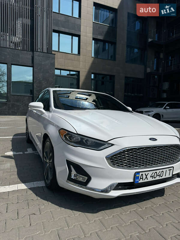 Седан Ford Fusion 2020 в 