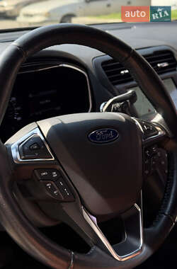 Седан Ford Fusion 2020 в 