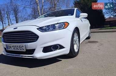 Седан Ford Fusion 2015 в 
