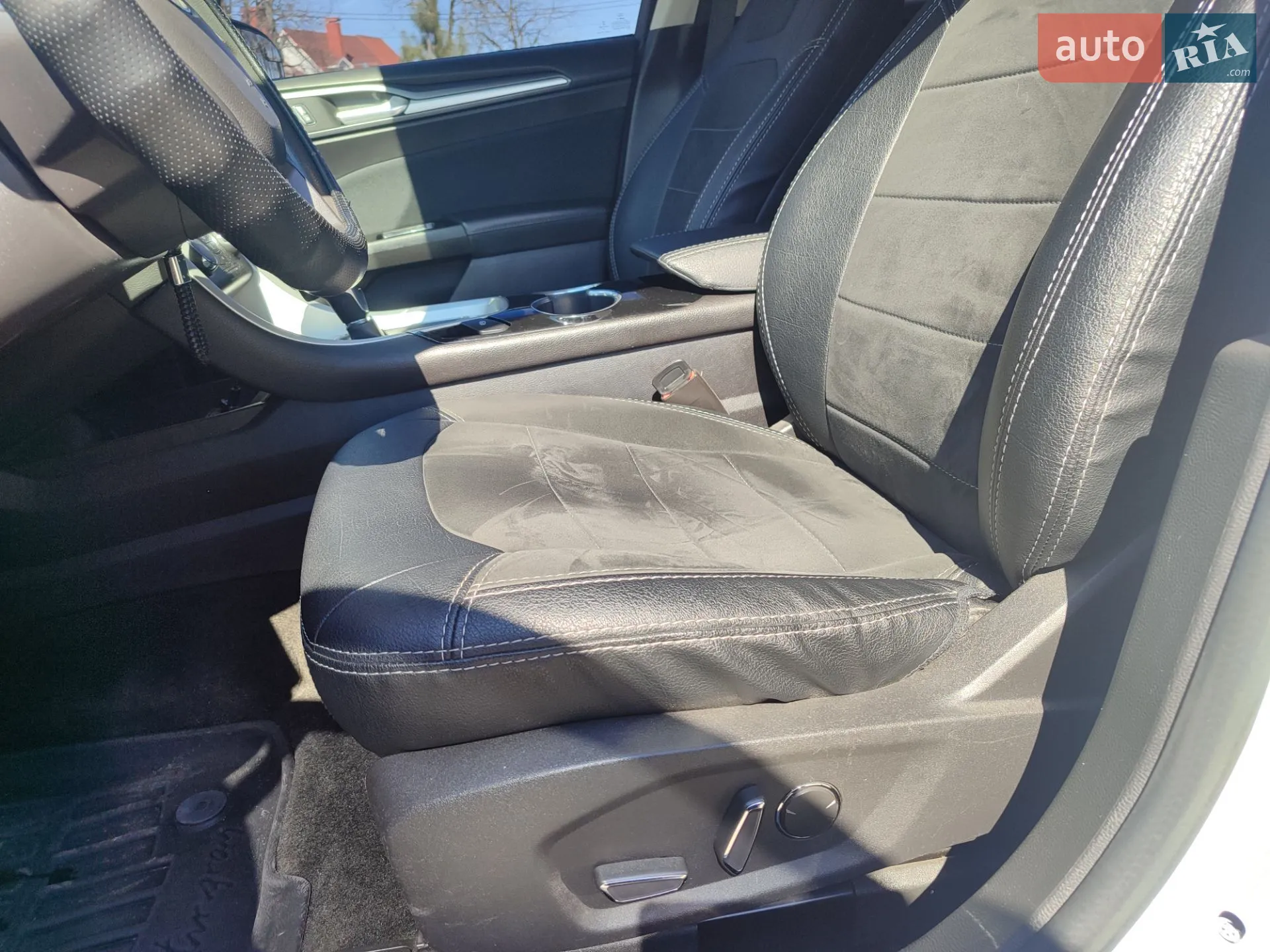 2015 Ford Fusion - мініатюра 23