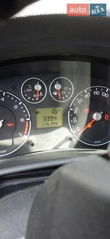 Хэтчбек Ford Fusion 2007 в Сваляве