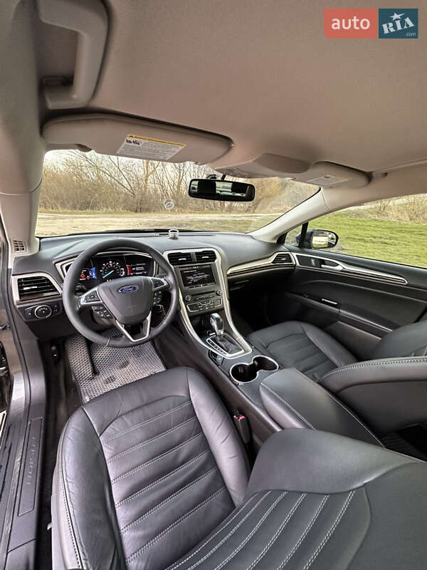 Седан Ford Fusion 2016 в Тернополе