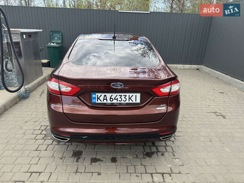Седан Ford Fusion 2014 в Измаиле