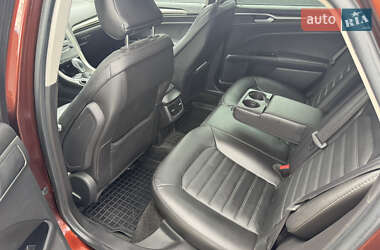 Седан Ford Fusion 2014 в 