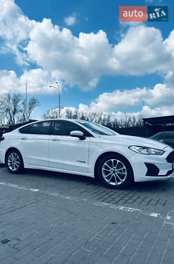 Седан Ford Fusion 2018 в Днепре