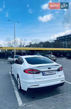 Седан Ford Fusion 2018 в Днепре