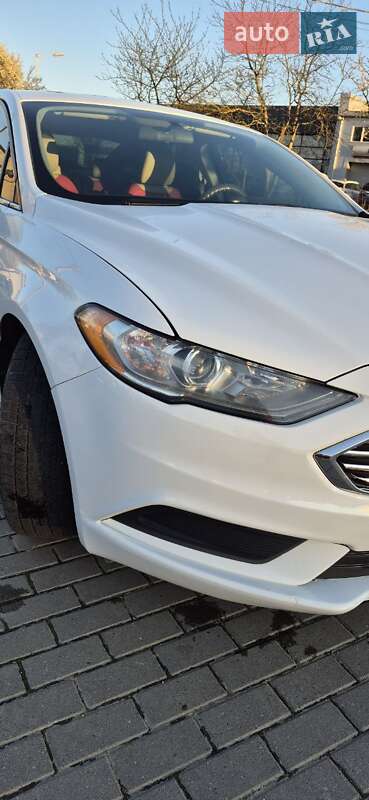 Седан Ford Fusion 2016 в Івано-Франківську